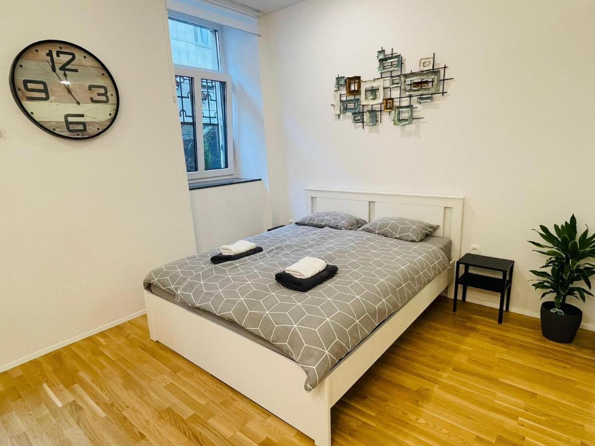 Loni'S Place Apartments Ljubljana Luaran gambar